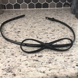 WHBM Bow Belt. Good condition.